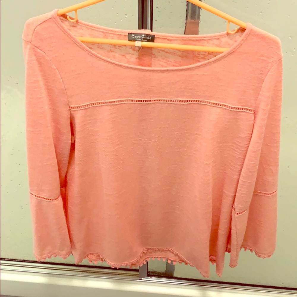Essentials by Milano pink thin sweater/blouse